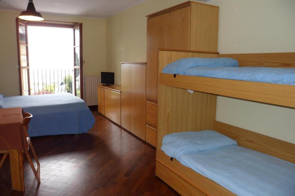 Hotel Ristorante Vapore Faggeto Lario Rum bild