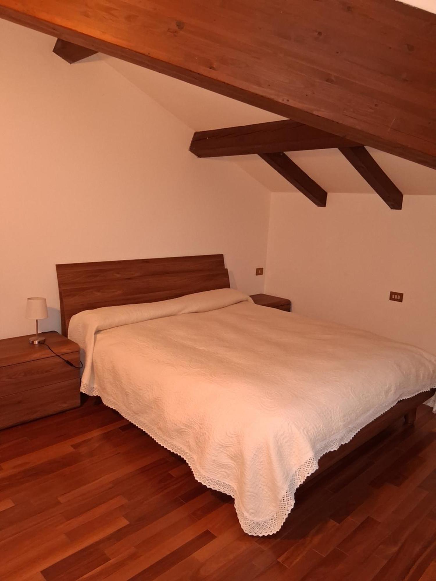 Hotel Ristorante Vapore Faggeto Lario Exteriör bild