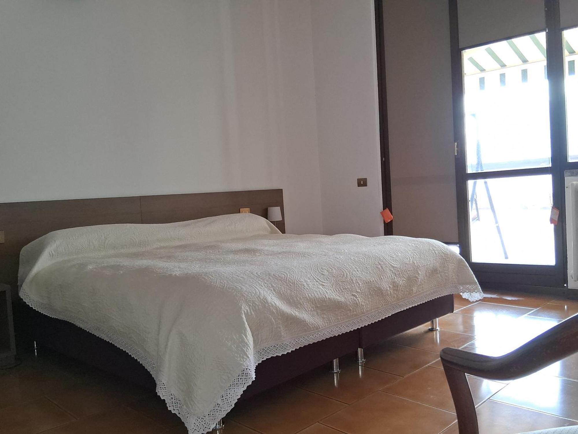 Hotel Ristorante Vapore Faggeto Lario Exteriör bild